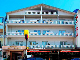 Avra Hotel